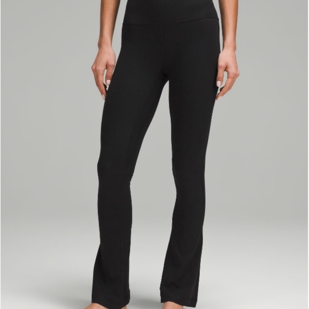 Lululemon High Rise Ribbed Mini Flare Short